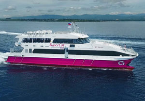 ferry à passagers catamaran