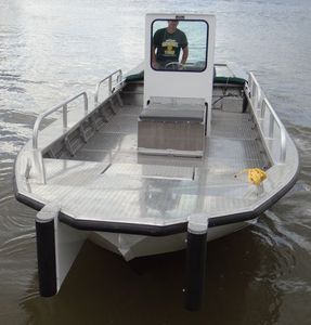 bateau de travail 1