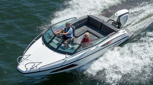 cabin-cruiser hors-bord / open / max. 6 personnes