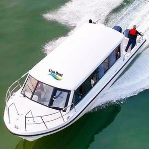 bateau à passagers