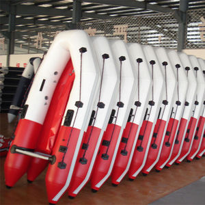 bateau pneumatique hors-bord 1