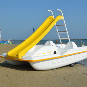 bateau à pédales 5 places