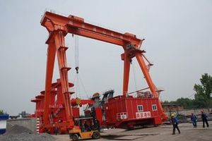 portique de stockage de conteneurs sur rail