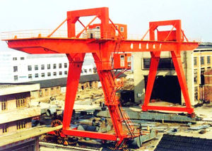 portique de stockage de conteneurs sur rail
