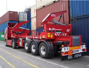remorque porte-conteneur / pour terminal portuaire / auto-chargeuse / chargement de côté