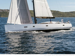 sailing-yacht de croisière / salon de pont / semi-custom
