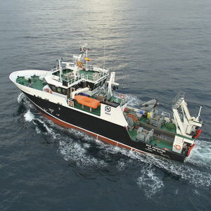 navire de recherche océanographique