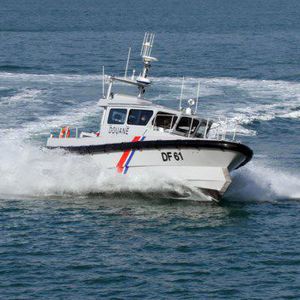 bateau de surveillance