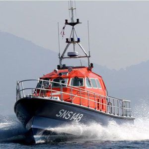 bateau de recherche et sauvetage
