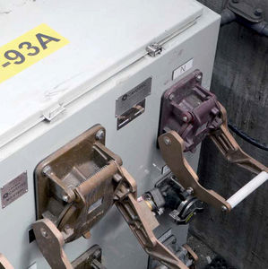boîtier de connection électrique pour ports et terminaux