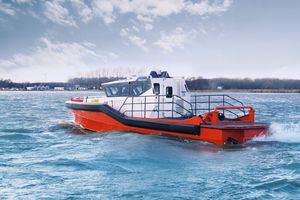 bateau de surveillance