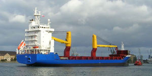 cargo porte-conteneurs