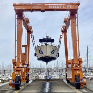 travel lift électrique