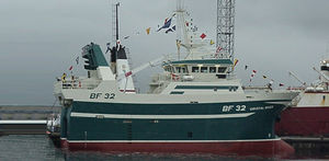 navire de pêche professionnelle chalutier 1