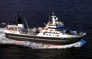 navire de pêche chalutier
