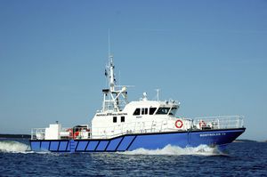 bateau de surveillance