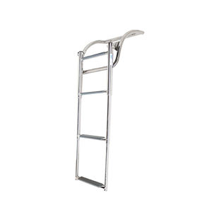 échelle pour bateau pneumatique