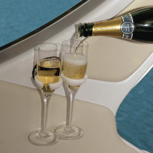 porte-boissons pour bateau en plastique 1