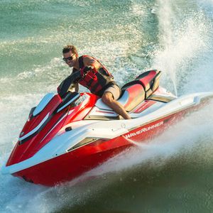 jet-ski assis