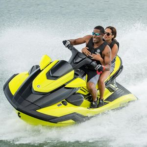 jet-ski assis