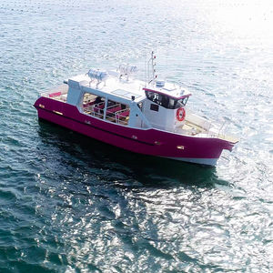 bateau à passagers
