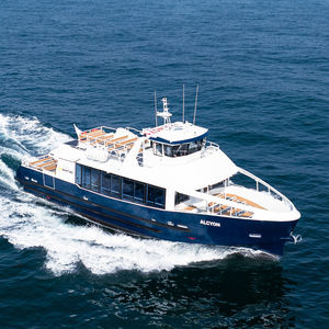 bateau à passagers 1