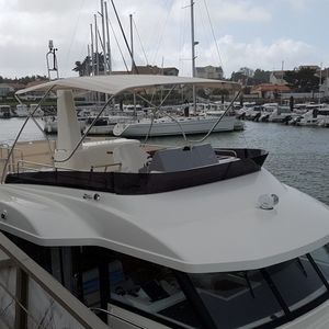 Bimini top pour bateau