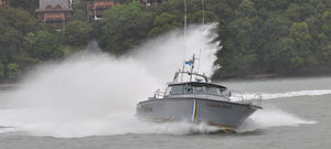 bateau de surveillance 1