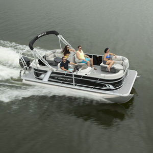 bateau ponton hors-bord 1