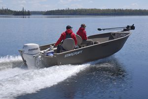 bateau utilitaire