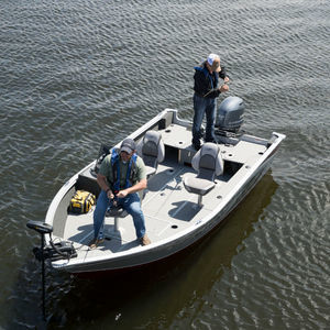 bay boat hors-bord 1
