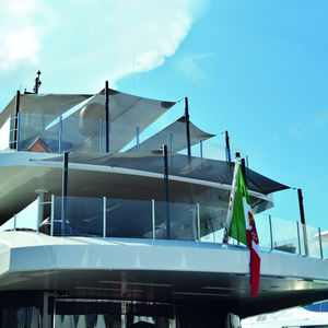 pied d'auvent pour yacht