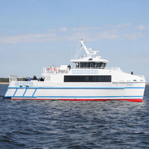 bateau à passagers 1