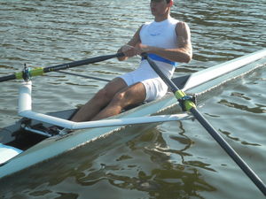 bateau d'aviron de course