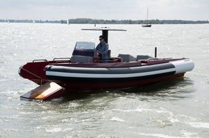 bateau de débarquement 1
