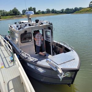 bateau de surveillance 1