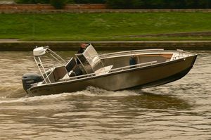 bateau utilitaire 1