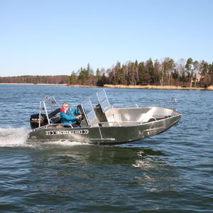 bateau utilitaire 1