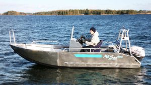 bateau utilitaire 1