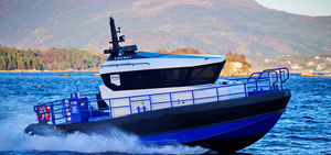 bateau de pêche professionnelle 1