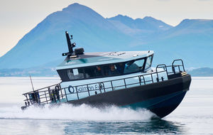 bateau de travail