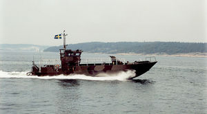 bateau de surveillance 1