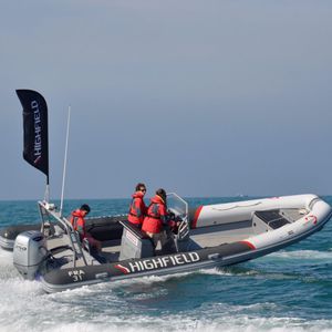 bateau de surveillance / hors-bord / en aluminium / bateau pneumatique semi-rigide