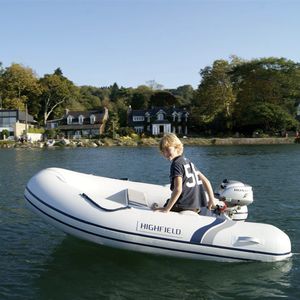 bateau pneumatique hors-bord / semi-rigide / en aluminium / annexe pour yacht
