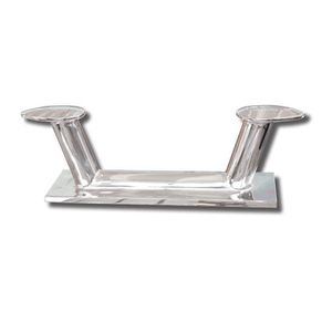 taquet d'amarrage pour bateau