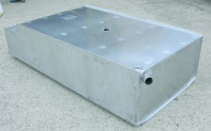 réservoir à eau / pour bateau / sur mesure / en inox