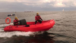 bateau de travail