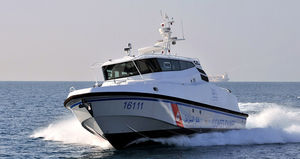 bateau de surveillance