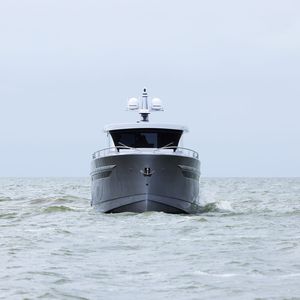 motor-yacht de croisière 1
