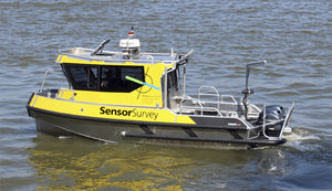 bateau d'étude hydrographique